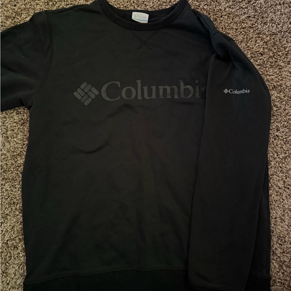Columbia Black Crewneck - Picture 2 of 3